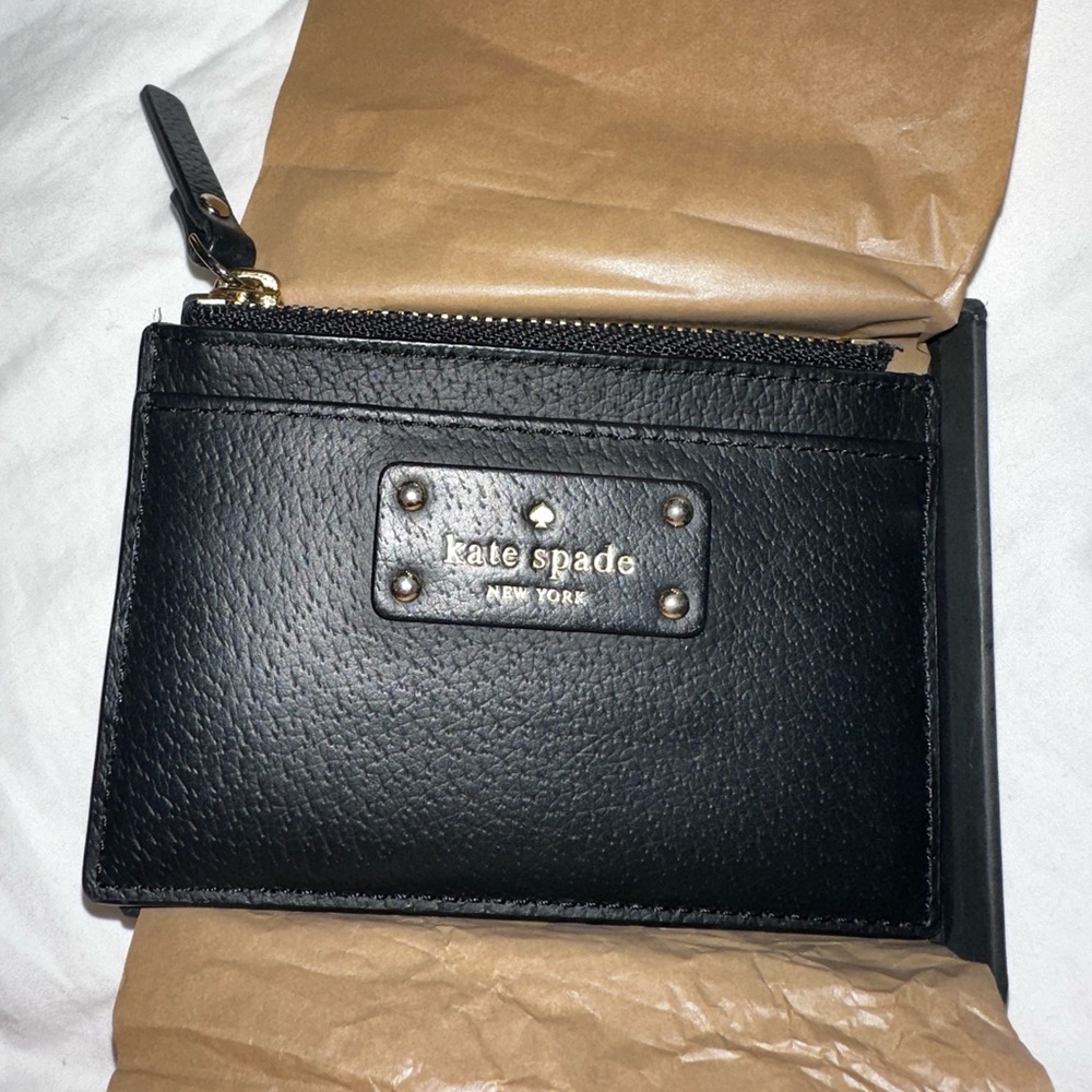 Kate Spade Zipper Wallet
